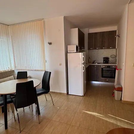 в комплекс златна дюна Apartment Nessebar