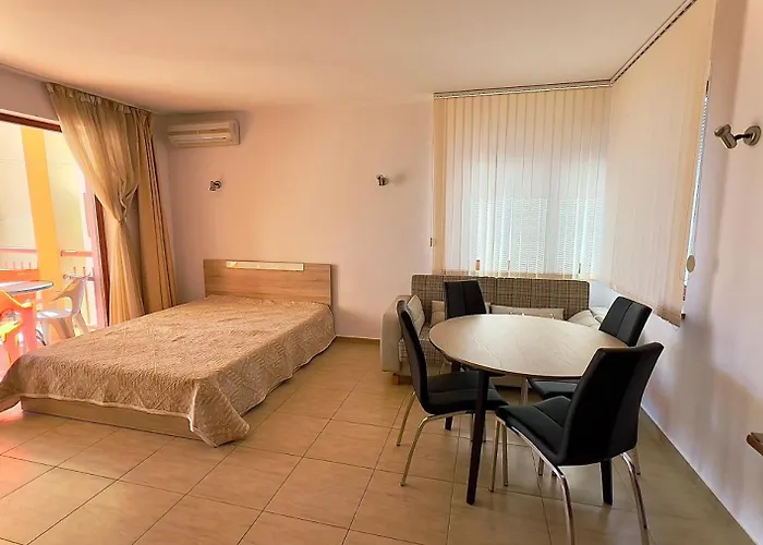 в комплекс златна дюна Apartment Nessebar